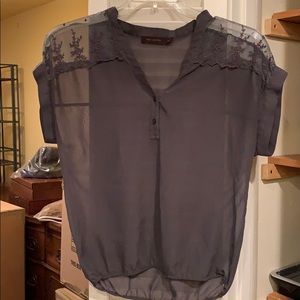 Short Sleeve Gray Blouse with Lace